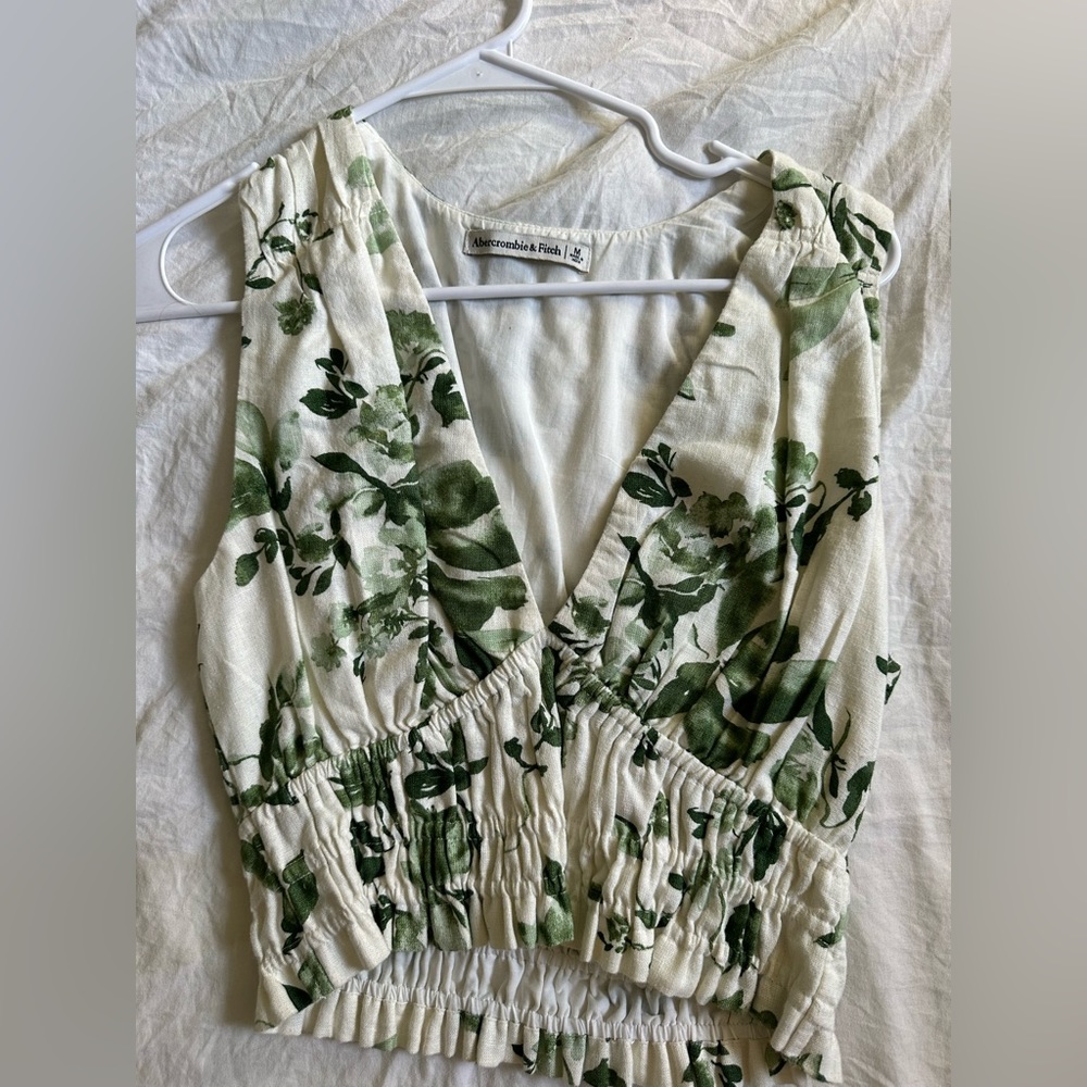 Abercrombie linen top